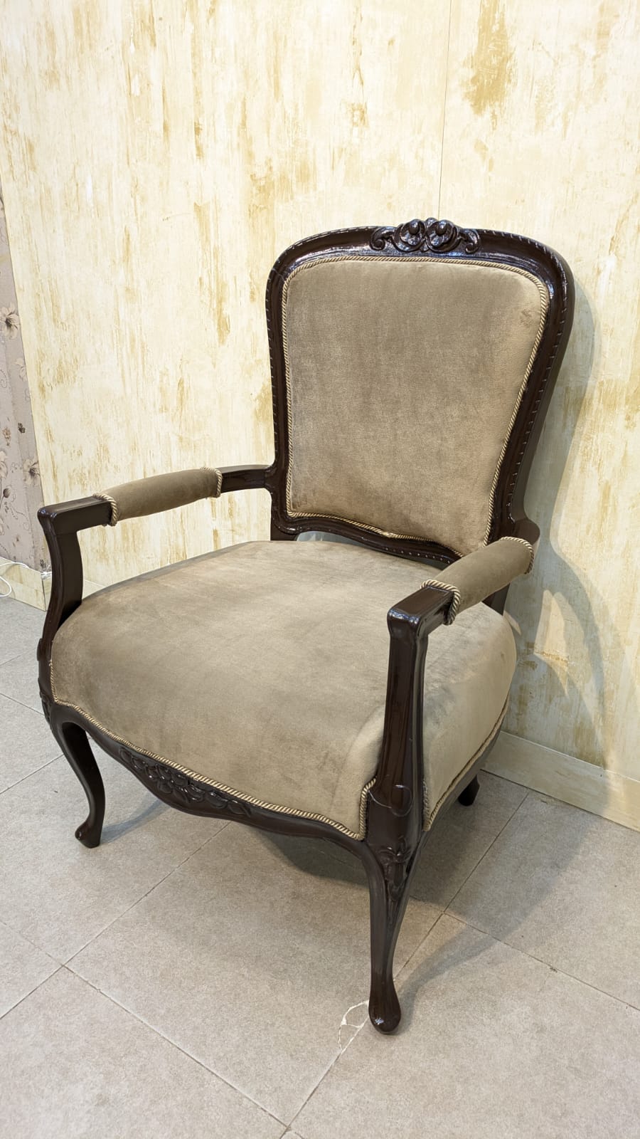 Solid Sheesham Wood Room Chair