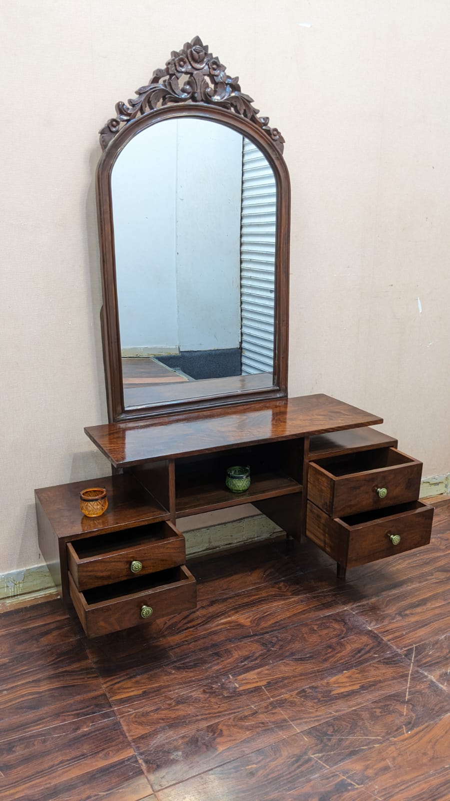 Antique Solid Sheesham Wood Dressing Table