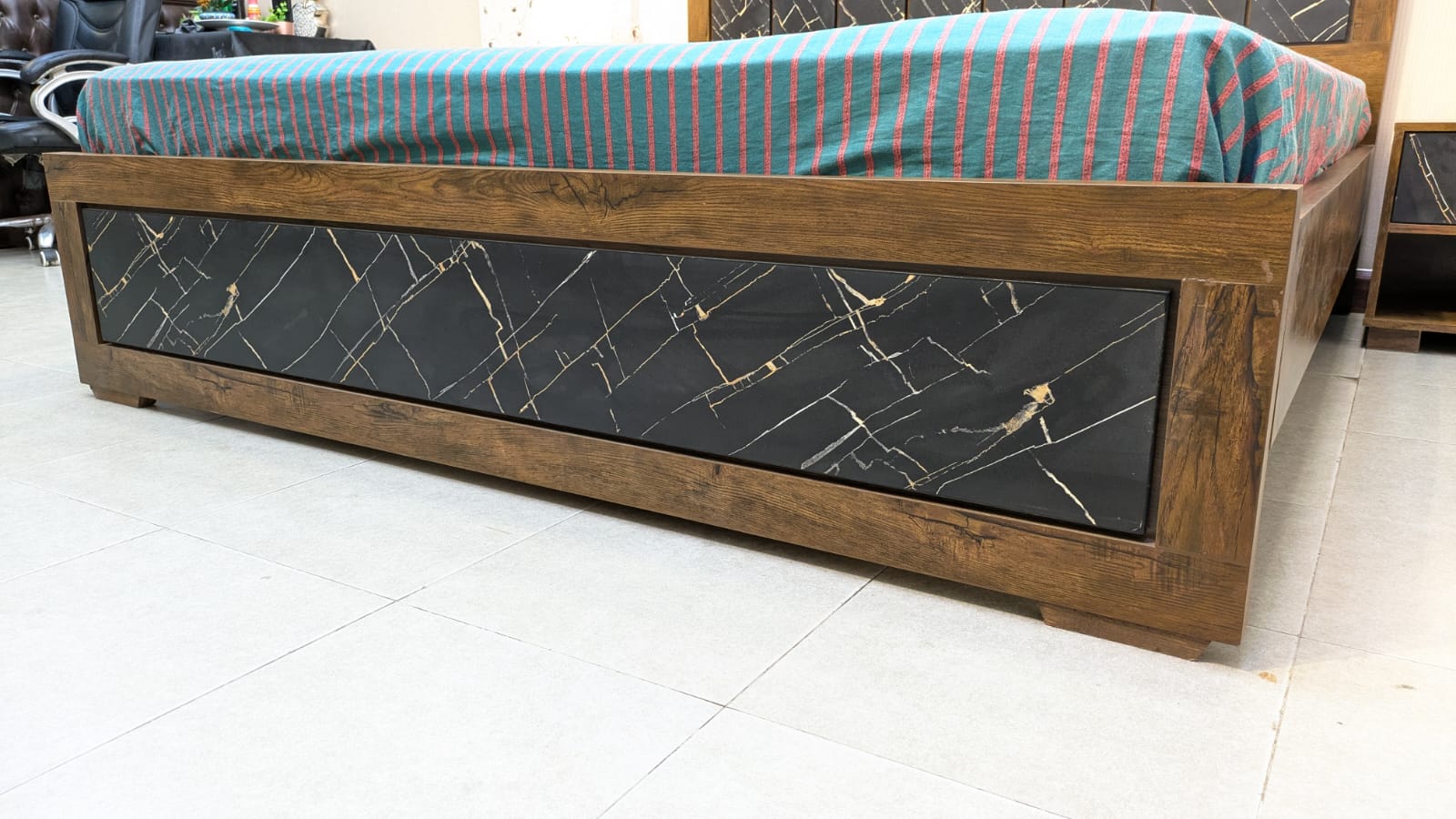 Brand New King Size Bed With 2 Side Tables