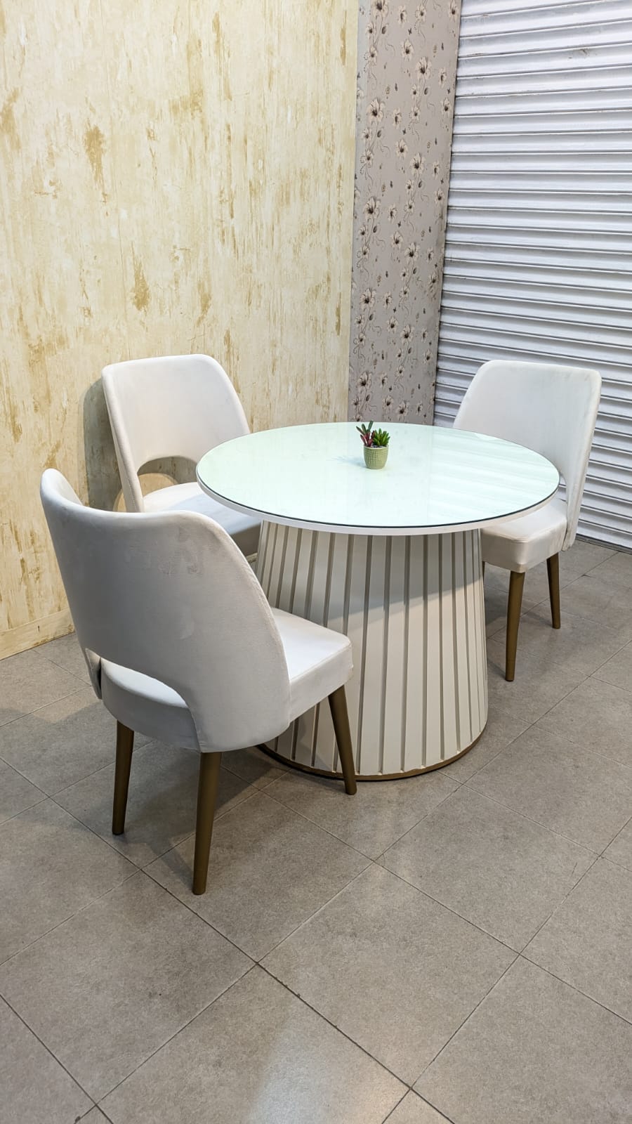 4 Seater Dining Table