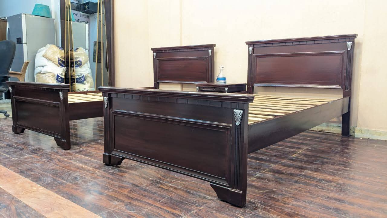 Pair Of Single Bed With Shared Side Table