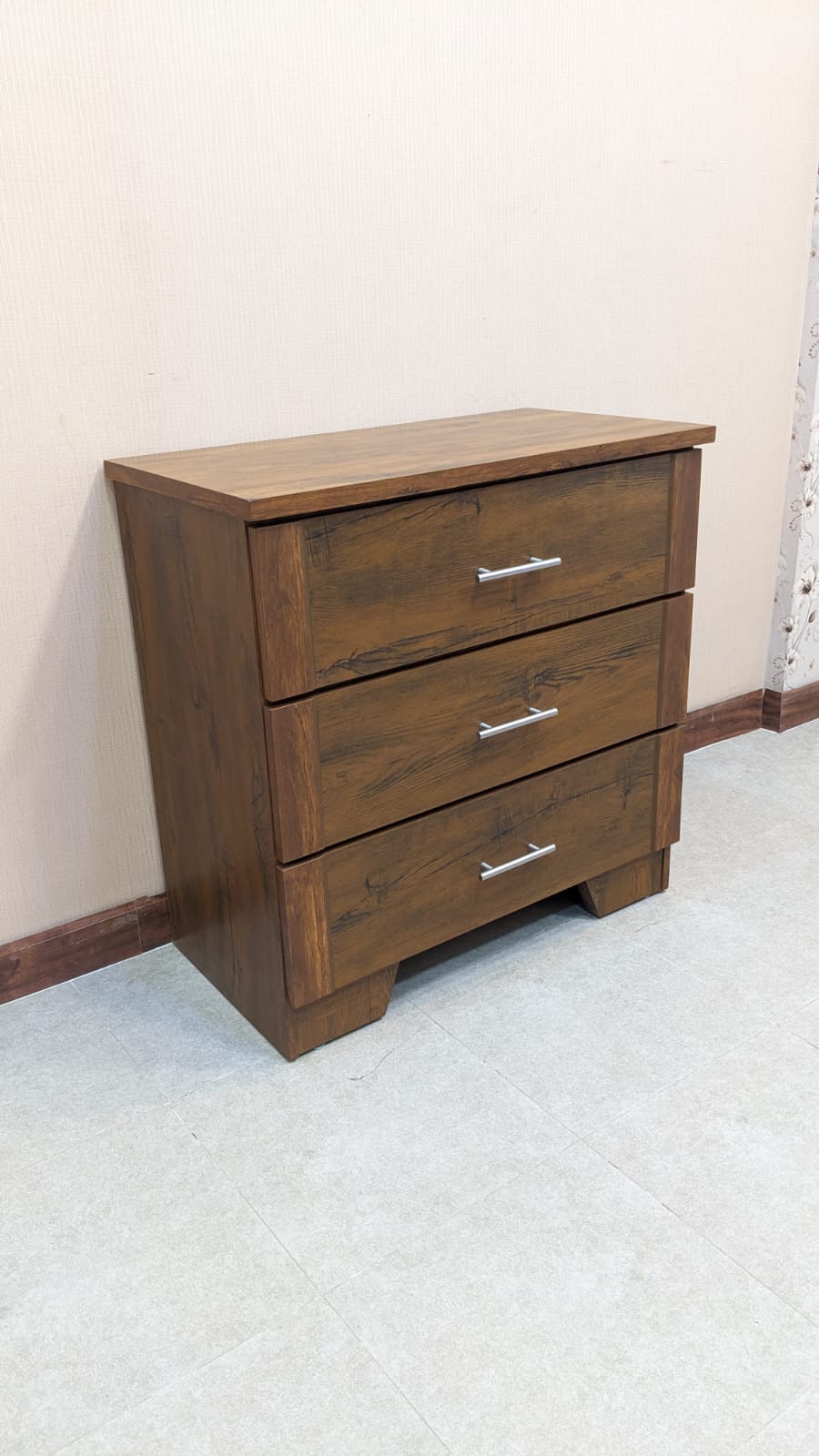 New 3 Drawers Chest
