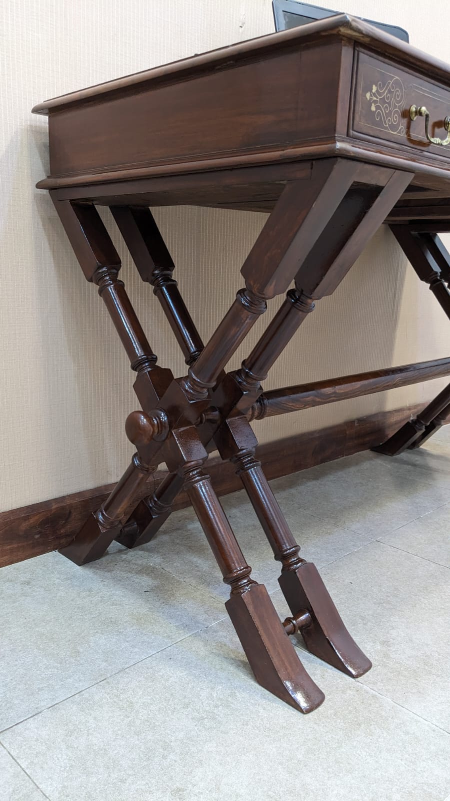 Antique 100% Solid Sheesham Wood Writing Desk