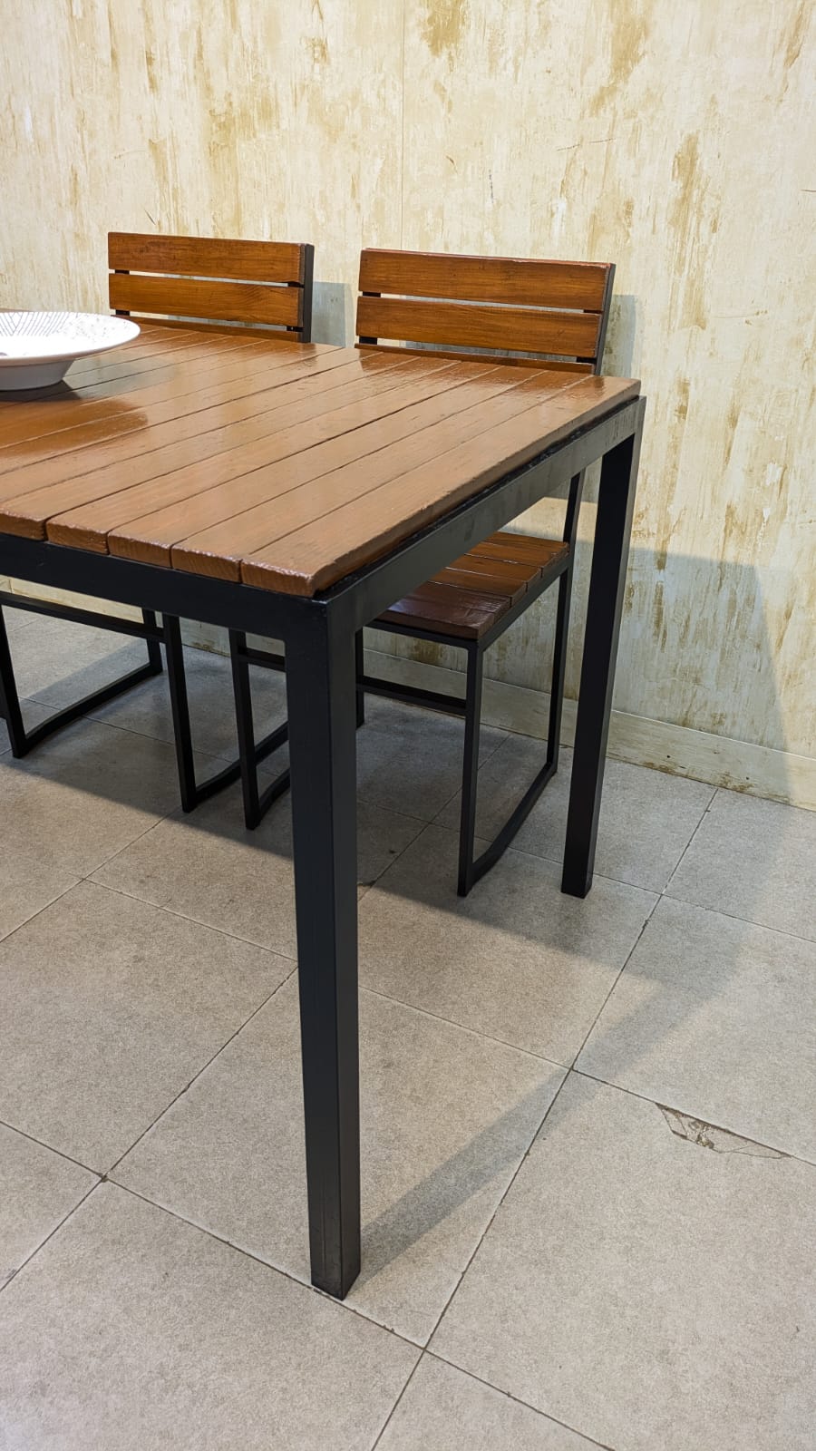 6 Seater Dinning Table