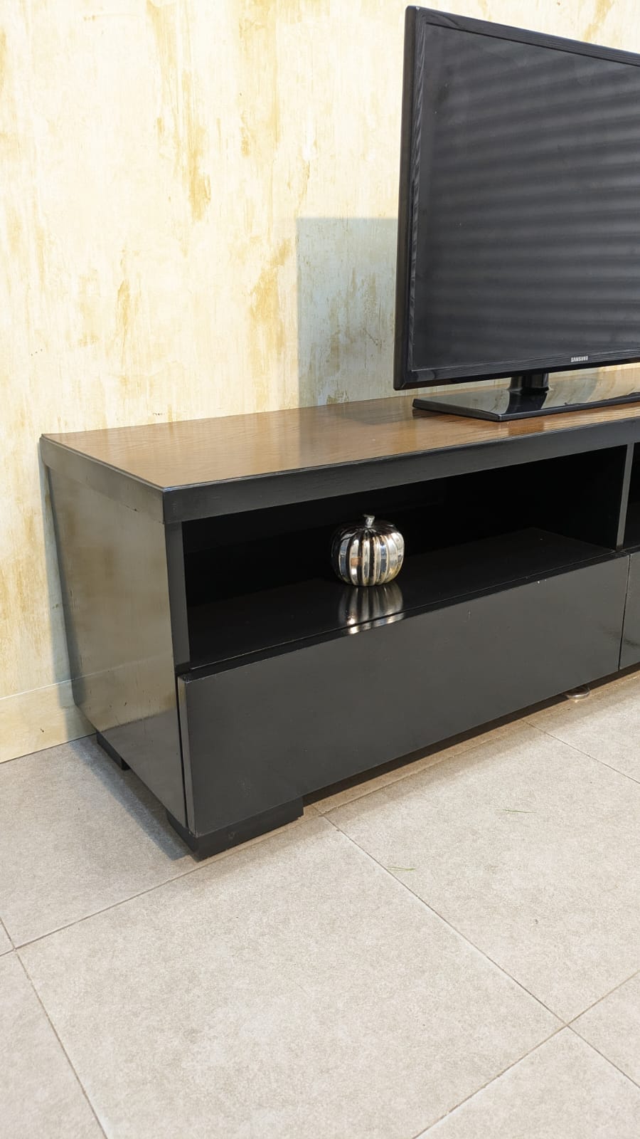 Modern Design LED Unit
