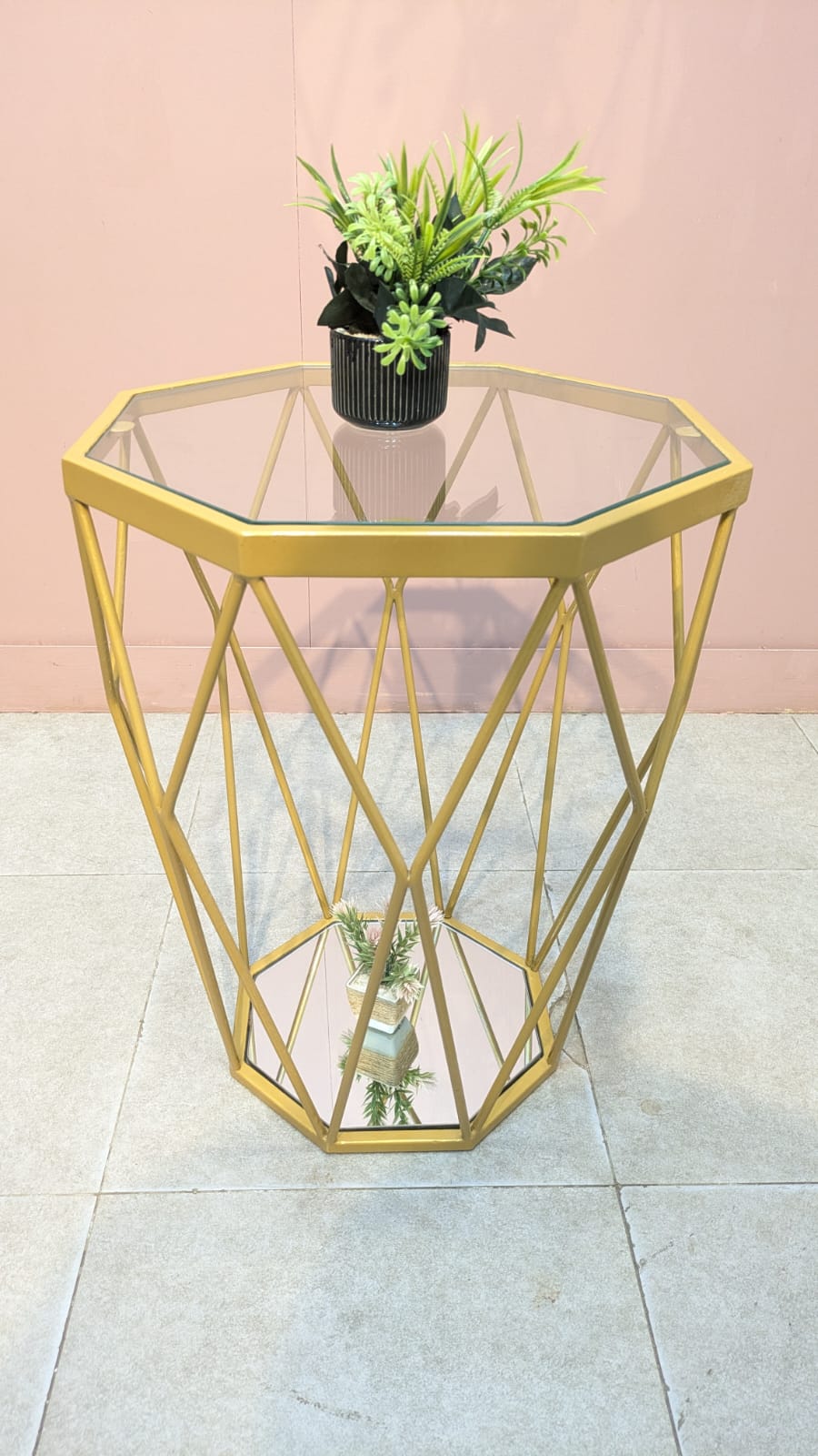 Brand New un used center Table Side table set