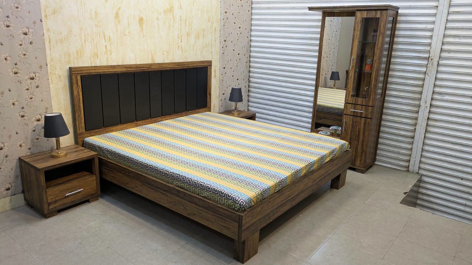 Brand New Modern King Size Complete Bedroom Set