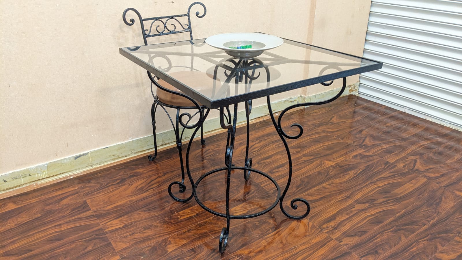 4 Seater Metal Dinning Table