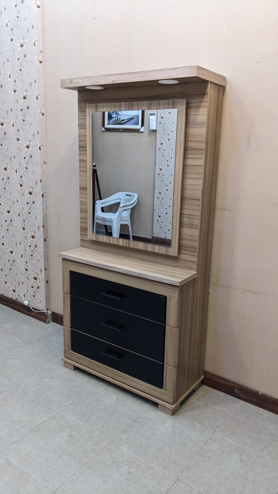 Divinecrafts New Bed Set