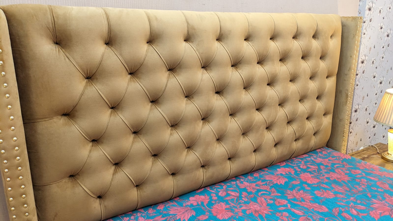 Divinecrafts Brand New King Size Bed with 2 Side Tables