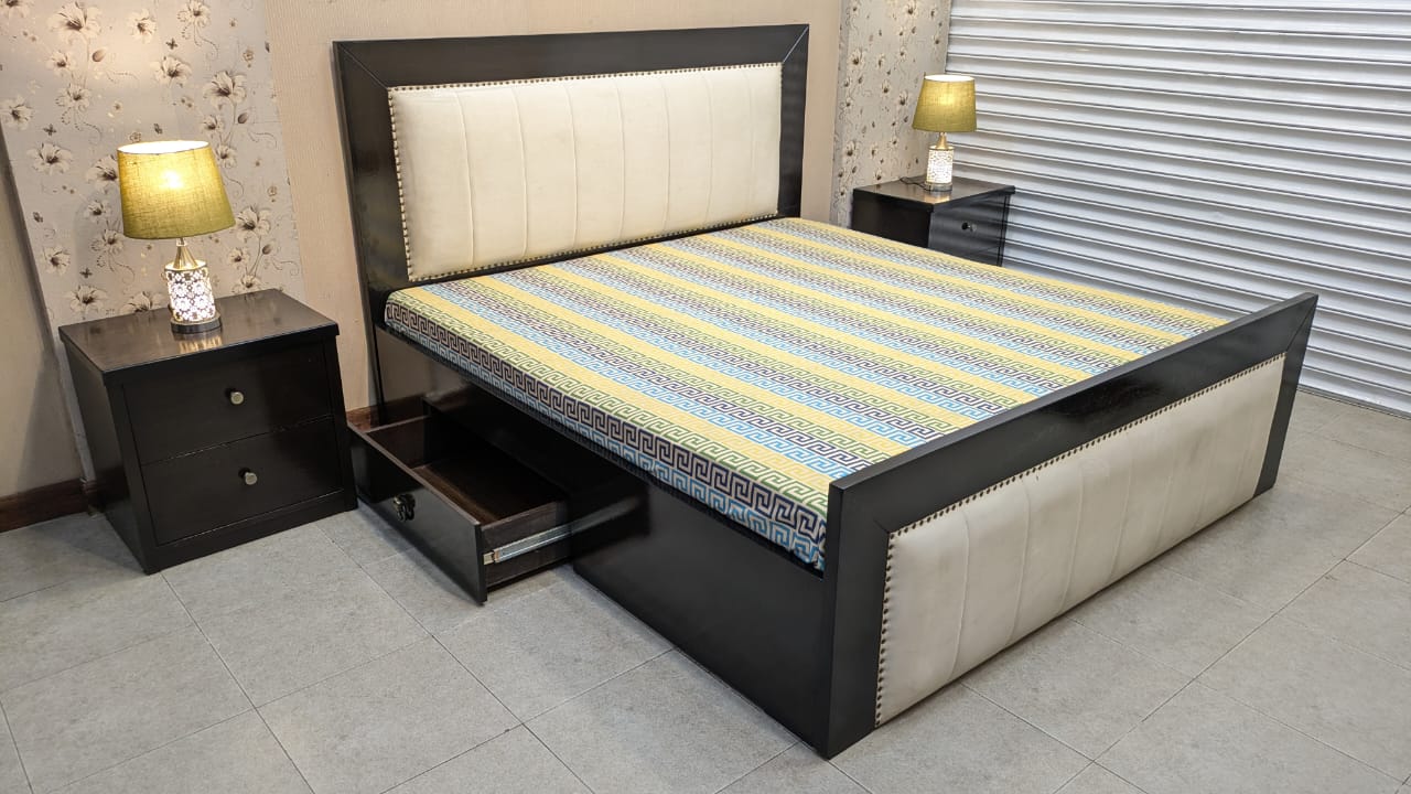 King Size Bed With Storage Drawers and 2 Side Tables