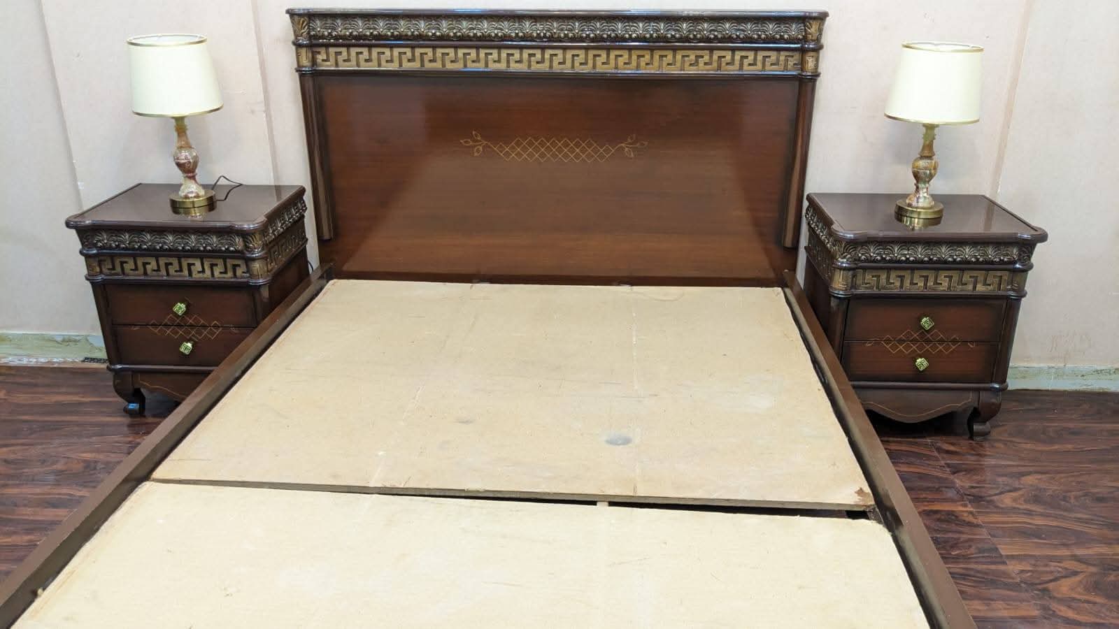 Queen Size Bed Set