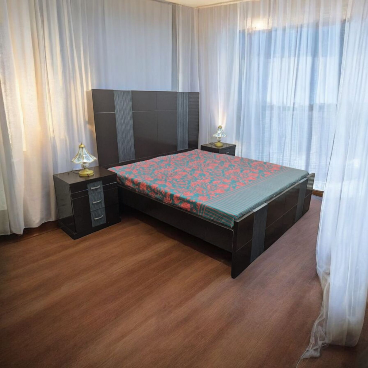 King Size Bed with 2 Side Tables