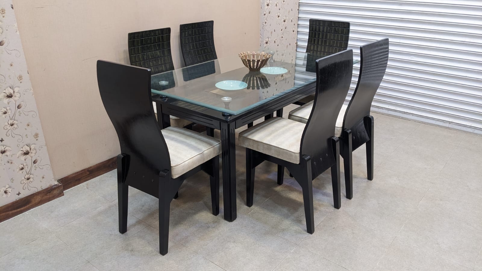 6 Seater Dining Table