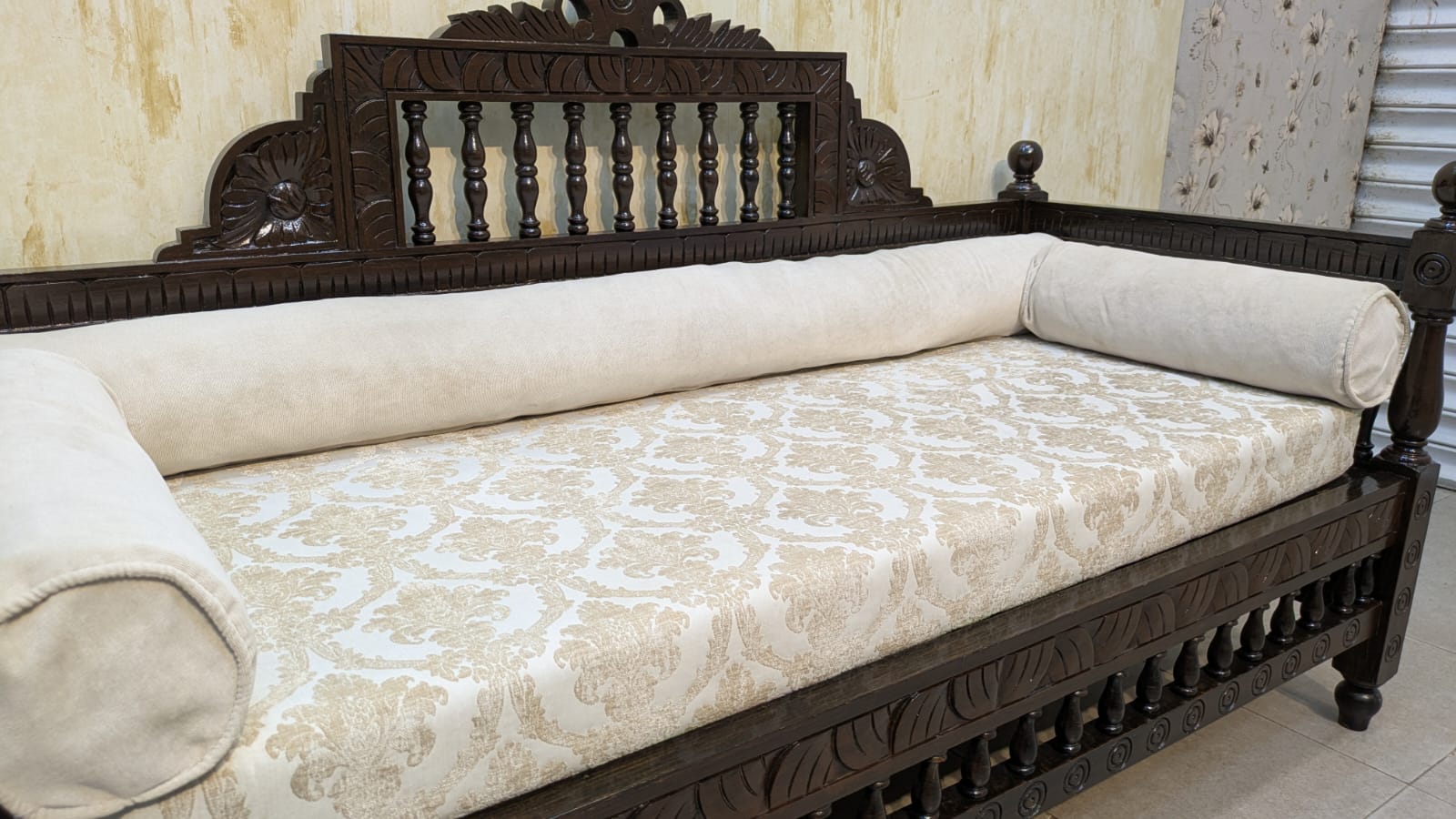 Vintage Sheesham Solid Wood 4 Seater Sofa Set