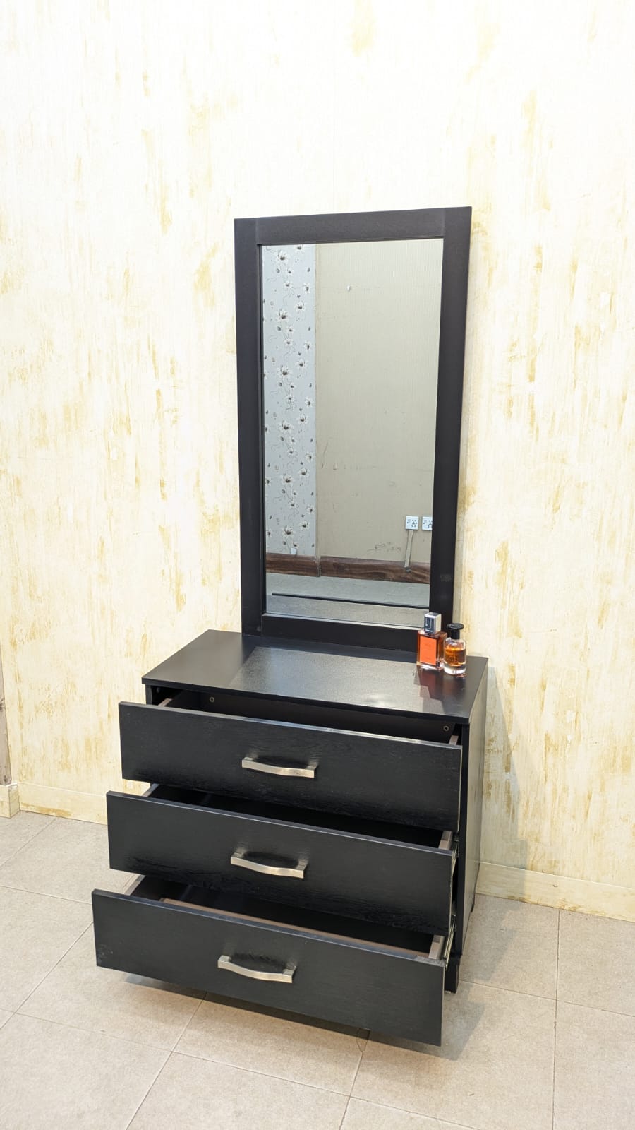 Habitt Carter King Size Bed With 2 Side Tables and Dressing Table