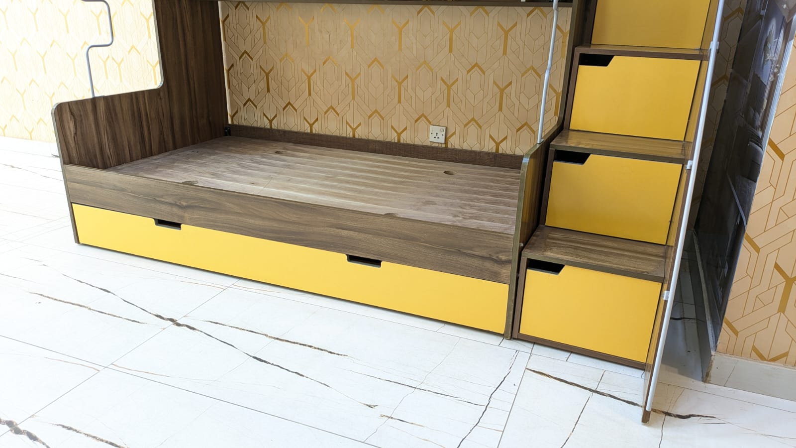 Interwood Wilson Triple Bunk Bed
