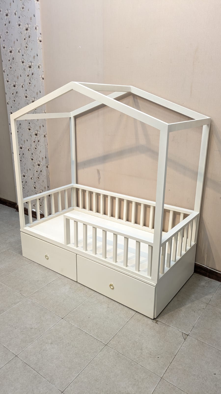 Kids House Style Bed With Mattress