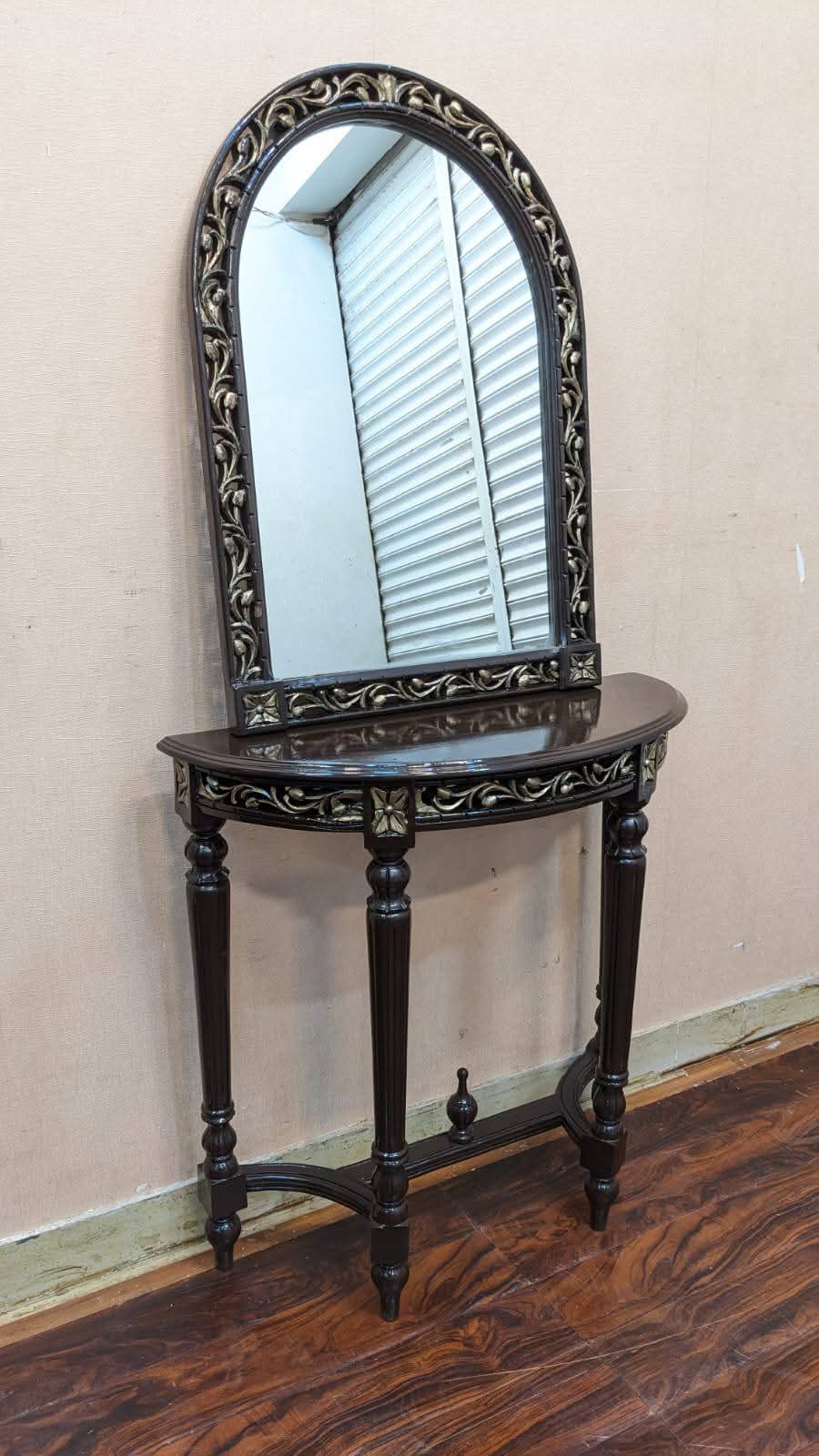 Solid Sheesham Wood Console With Mirror