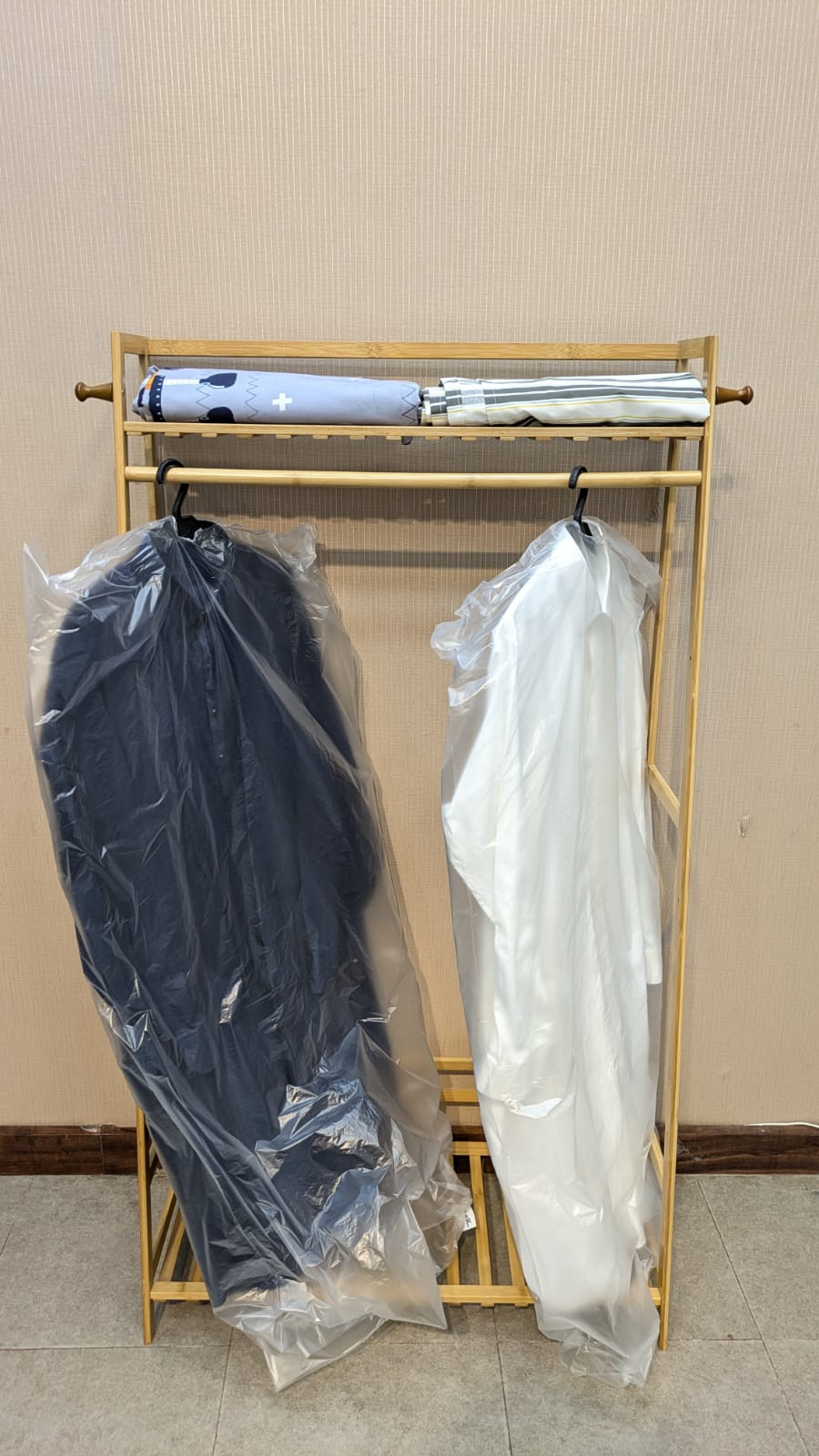 Imported Clothes Hanging Rack