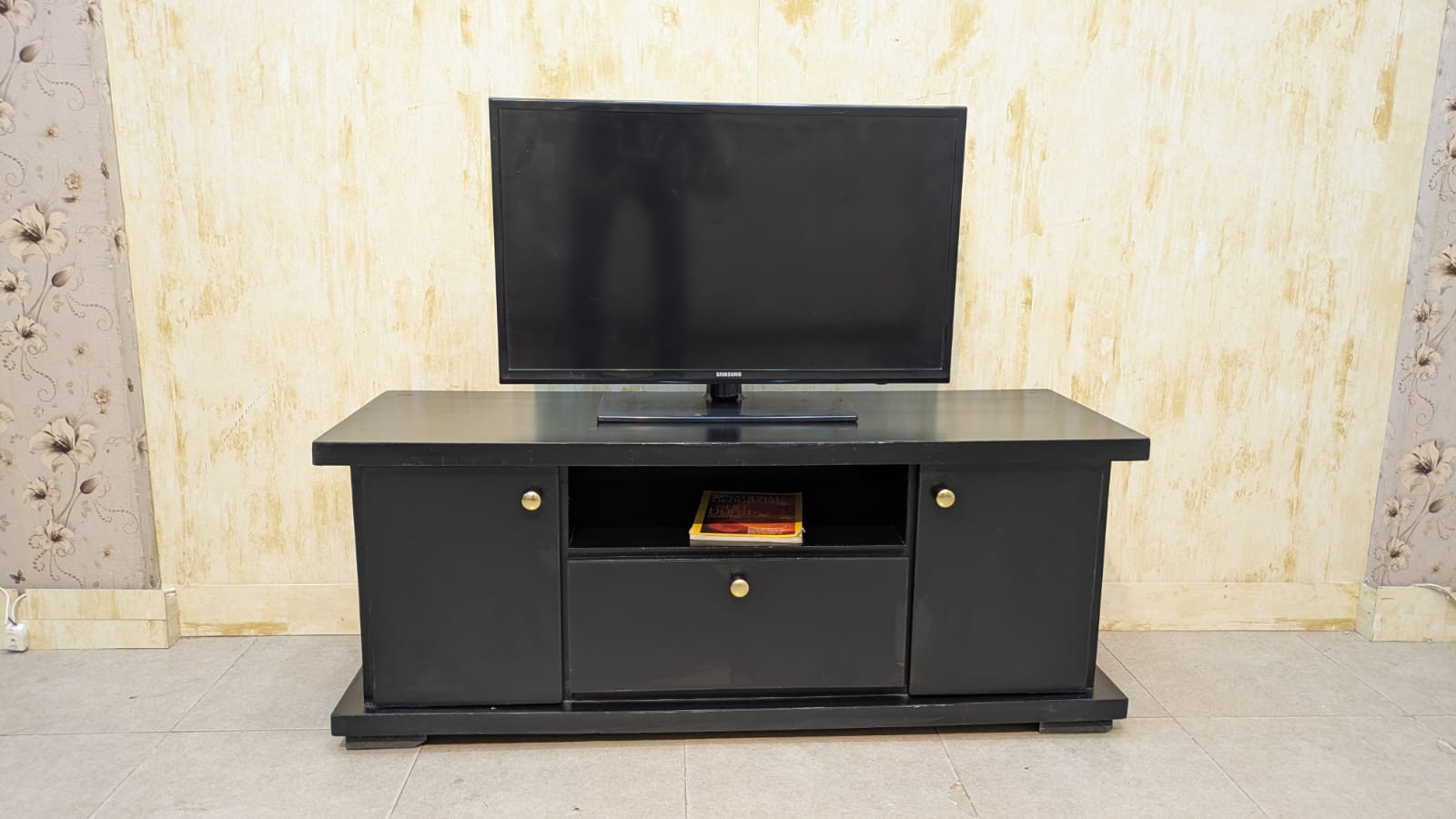 Led Tv Unit