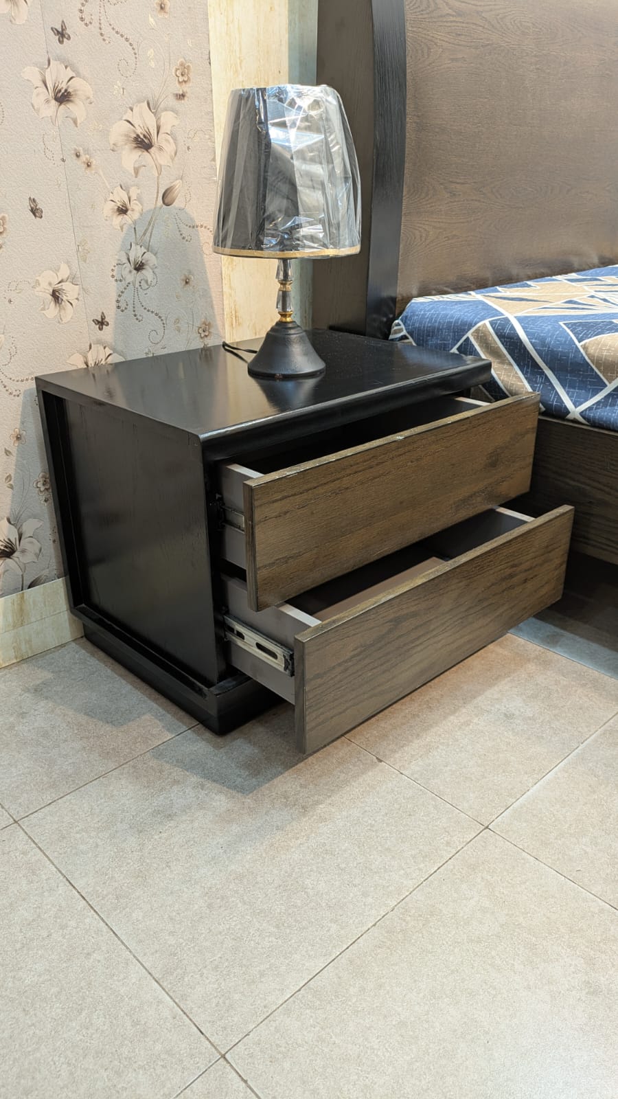 Habitt Cooper king Size Bed Set