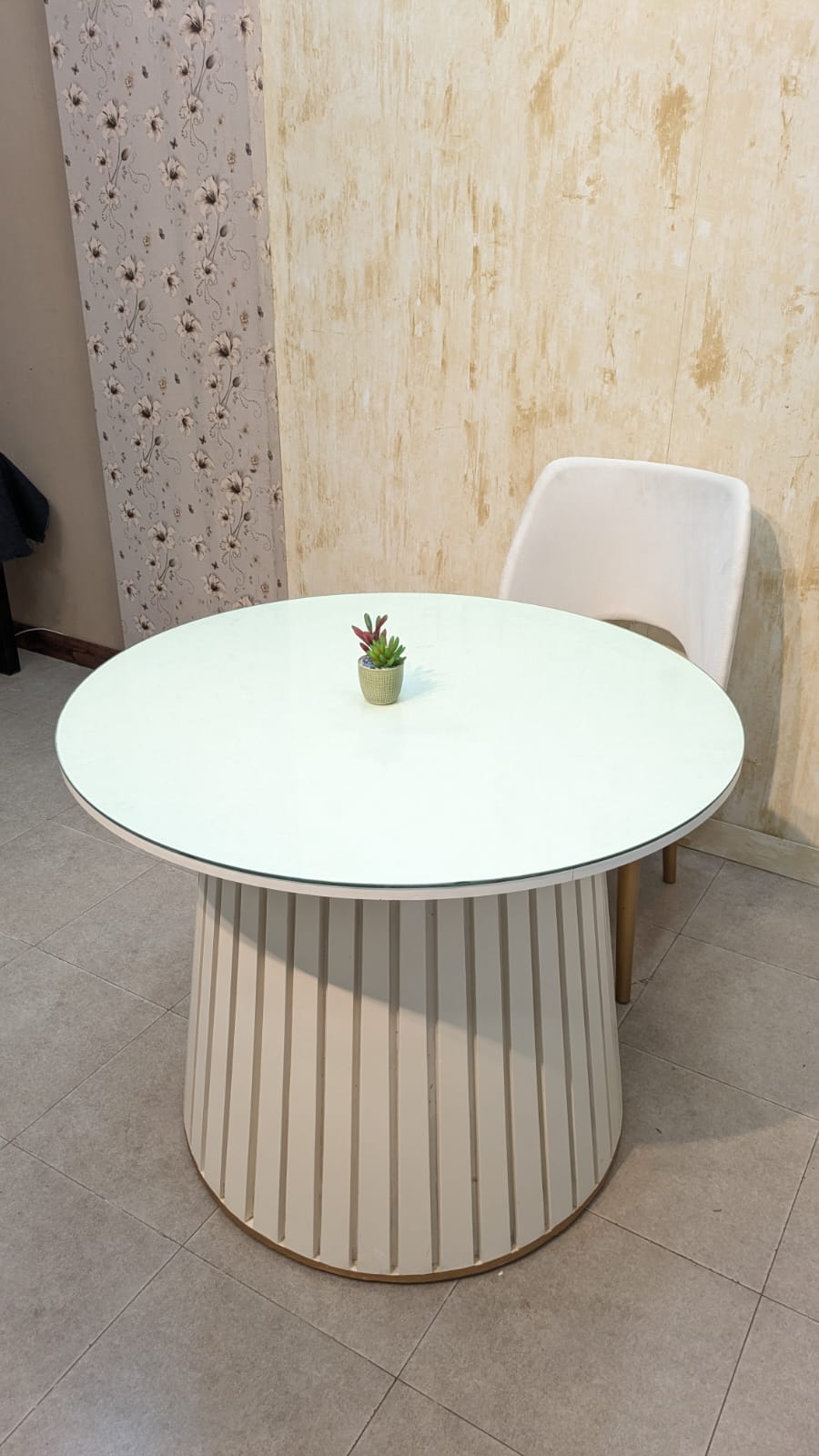 4 Seater Dining Table