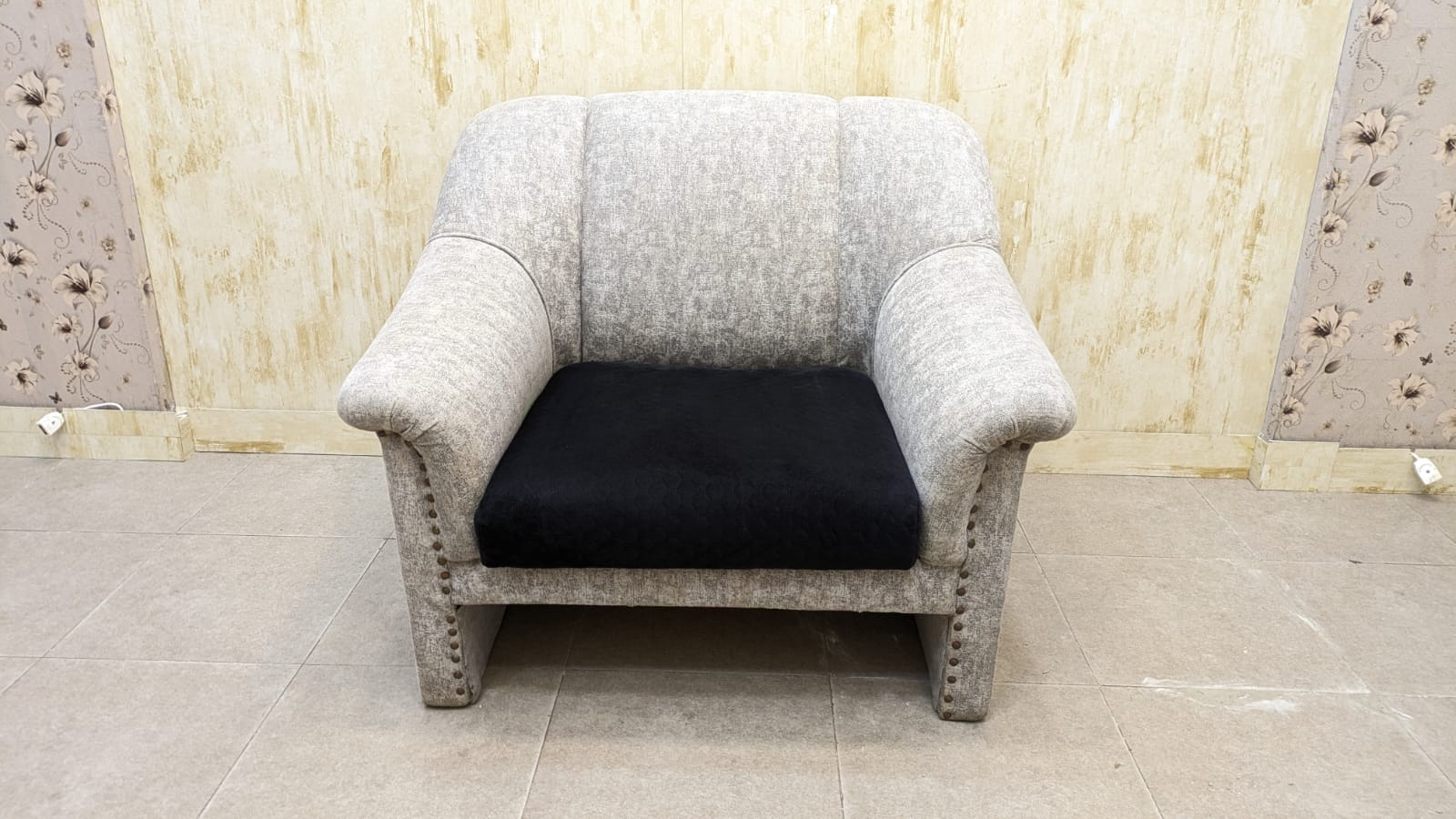 Single Seater Sofa