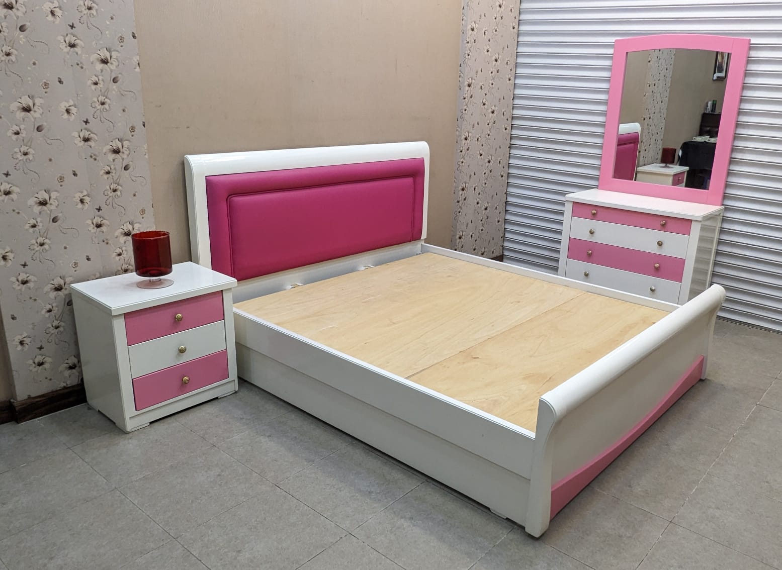 Princess Theme Queen Size Bed Set with Mattress