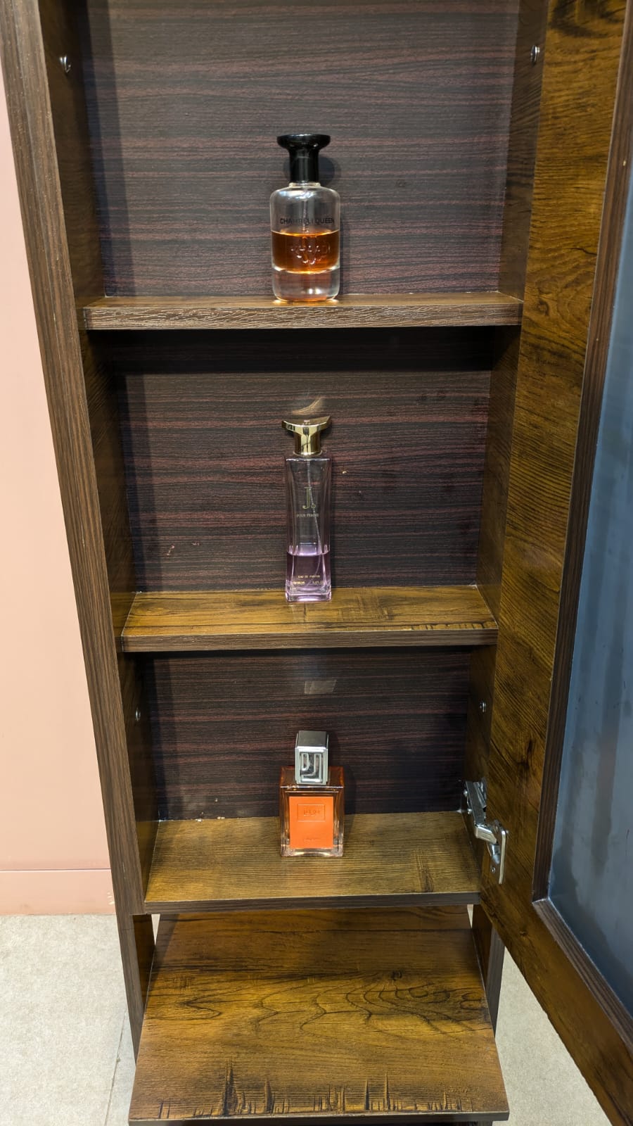 Smart Dressing Table