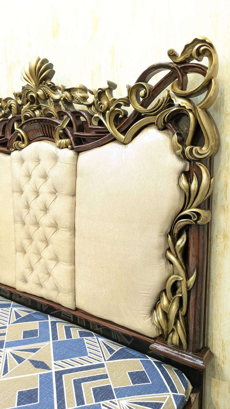 Luxurious King Size Bed