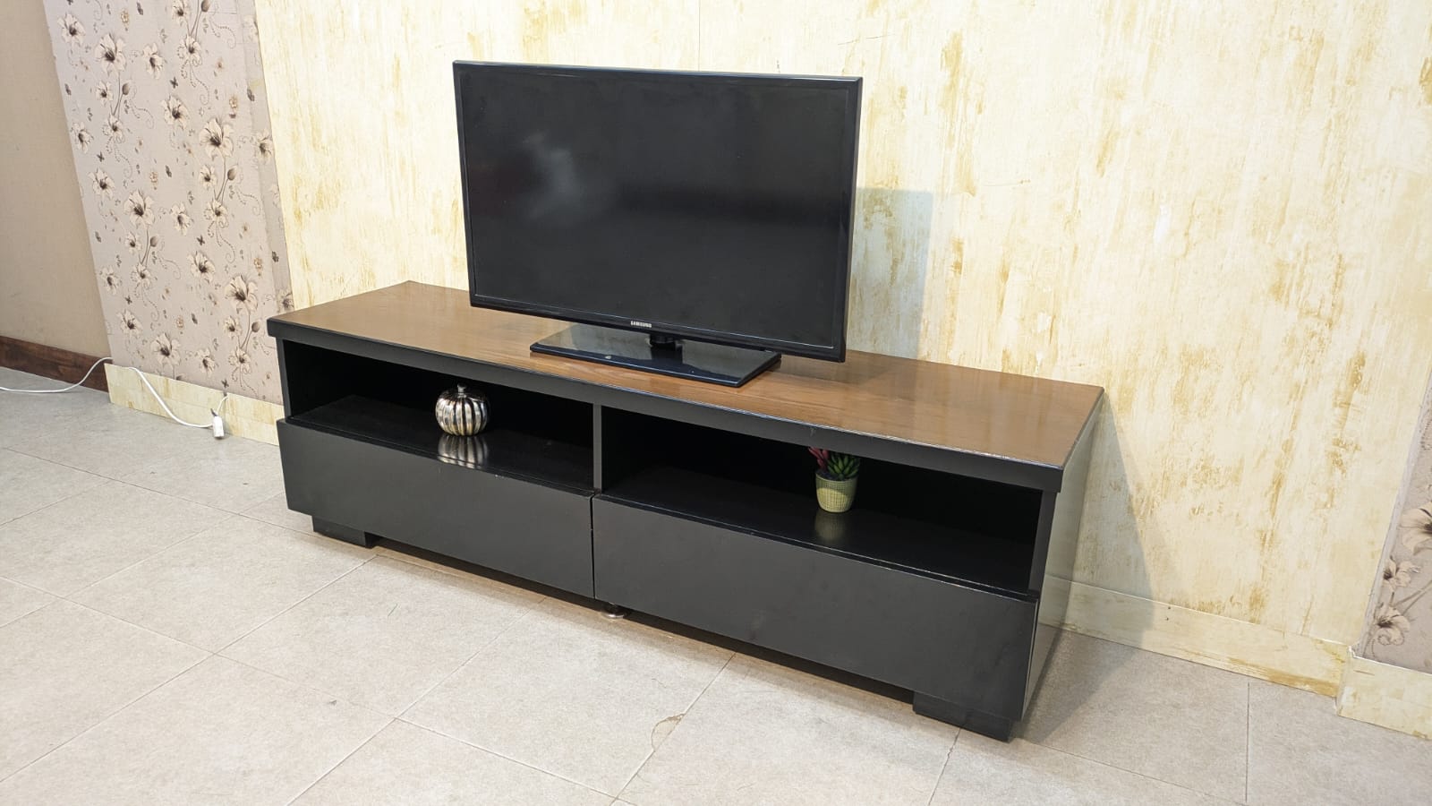 Modern Design LED Unit