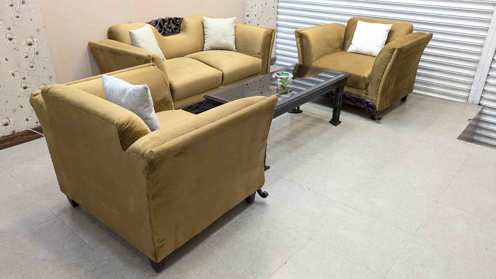 Comfortable 4 Seater Sofa Set