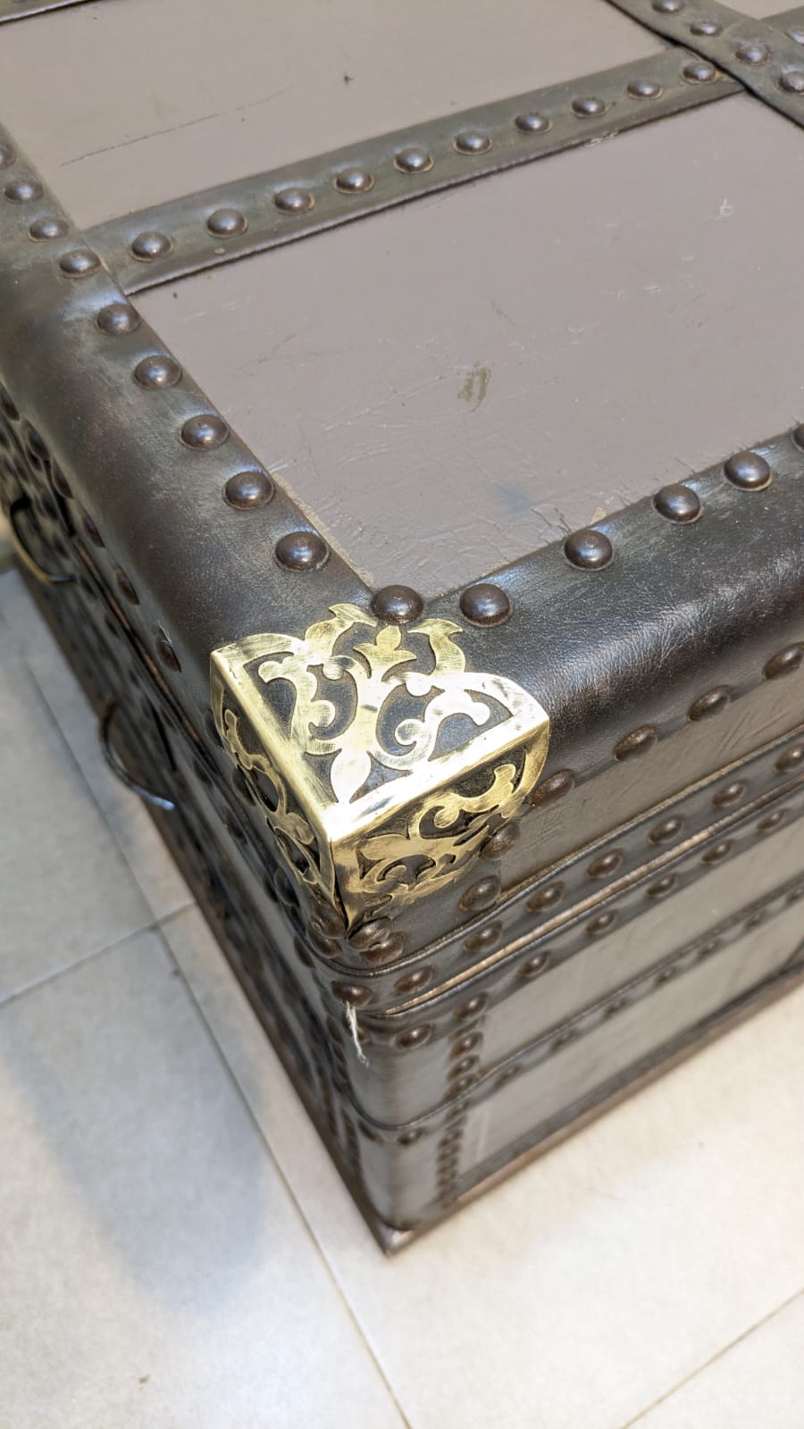 Beautiful Vintage Storage Trunk Elegant spacious