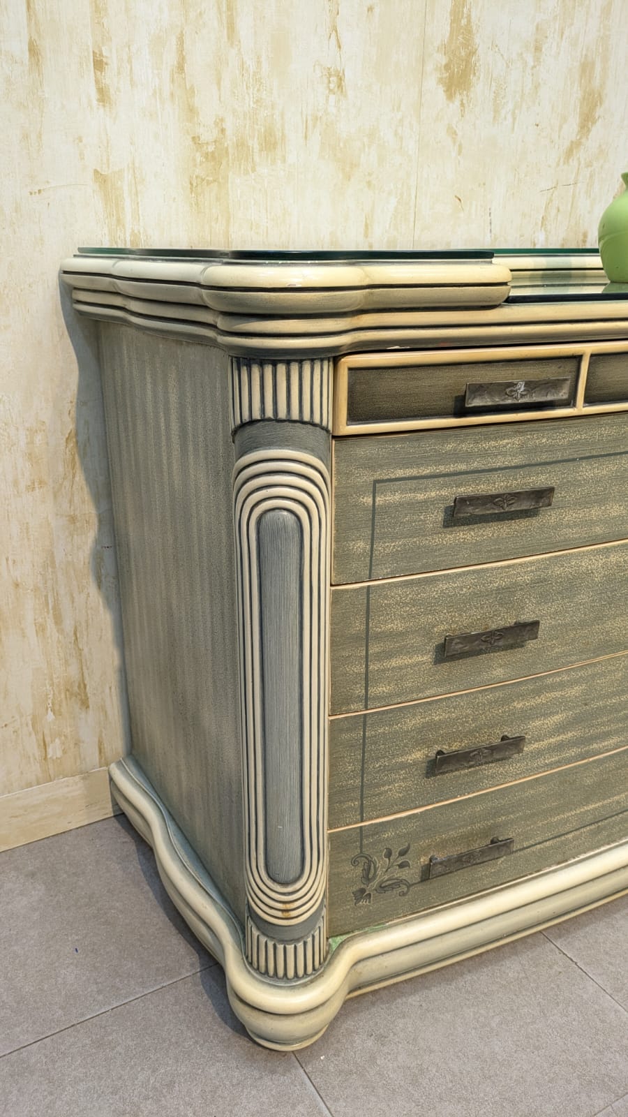 Chester With 2 Side Tables