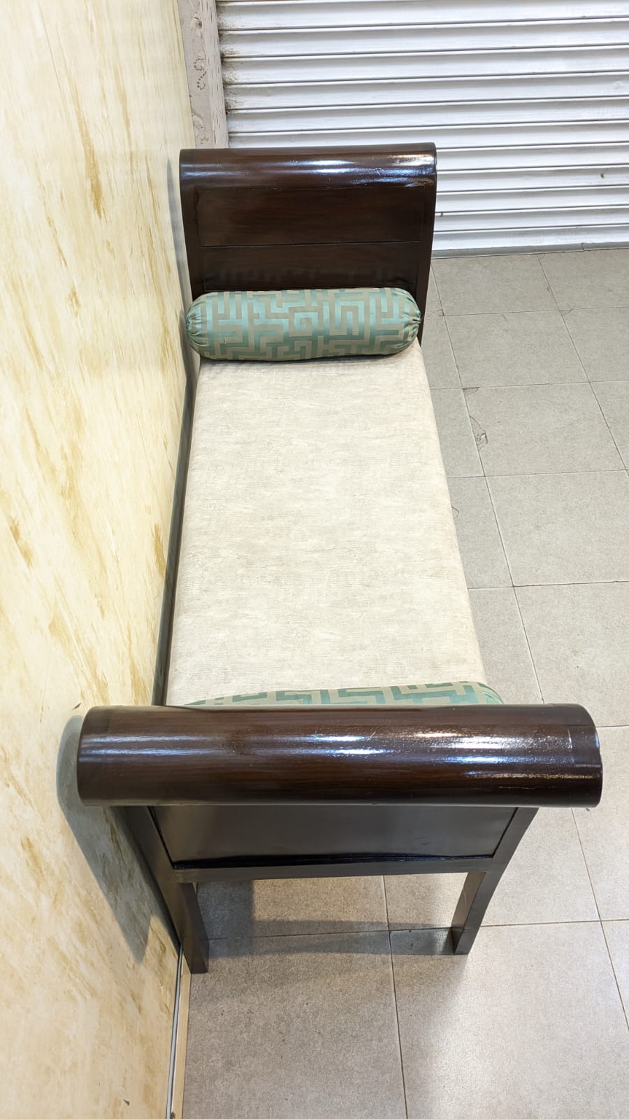 2 Seater Seattee