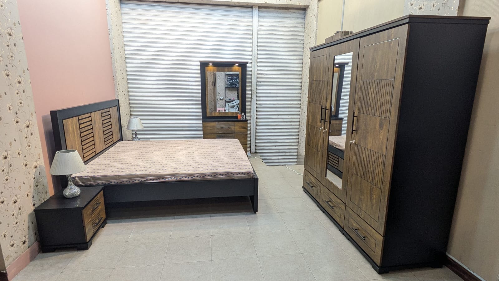 Brand New King Size Bedroom Set