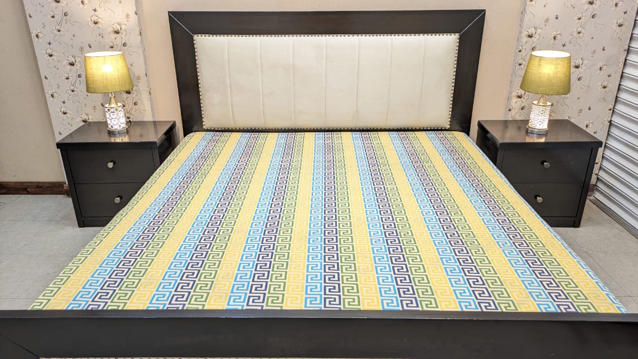 King Size Bed With Storage Drawers and 2 Side Tables