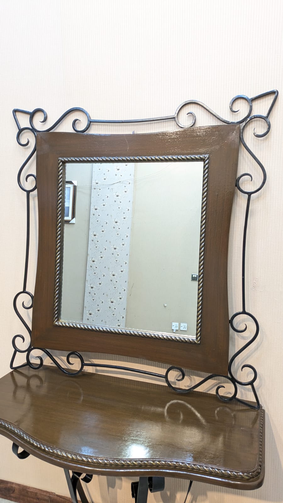 French Style Wall Mounted Console with Mirror