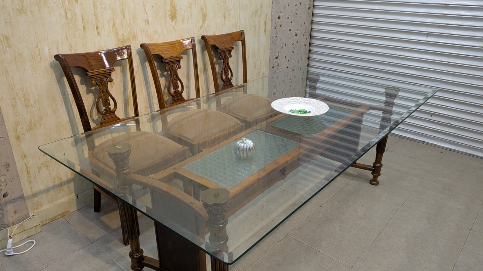 8 Seater Dinning Table