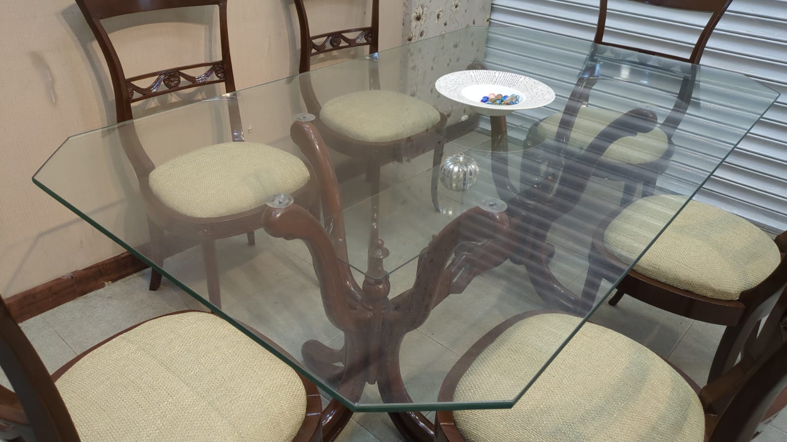 6 Seater Dining Table