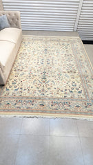 Vintage Persian Shikargah Hand Knotted Carpet