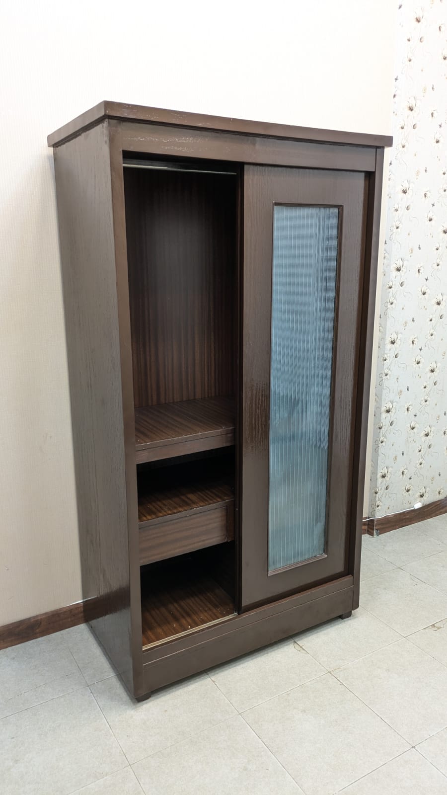 Sliding Door Almirah