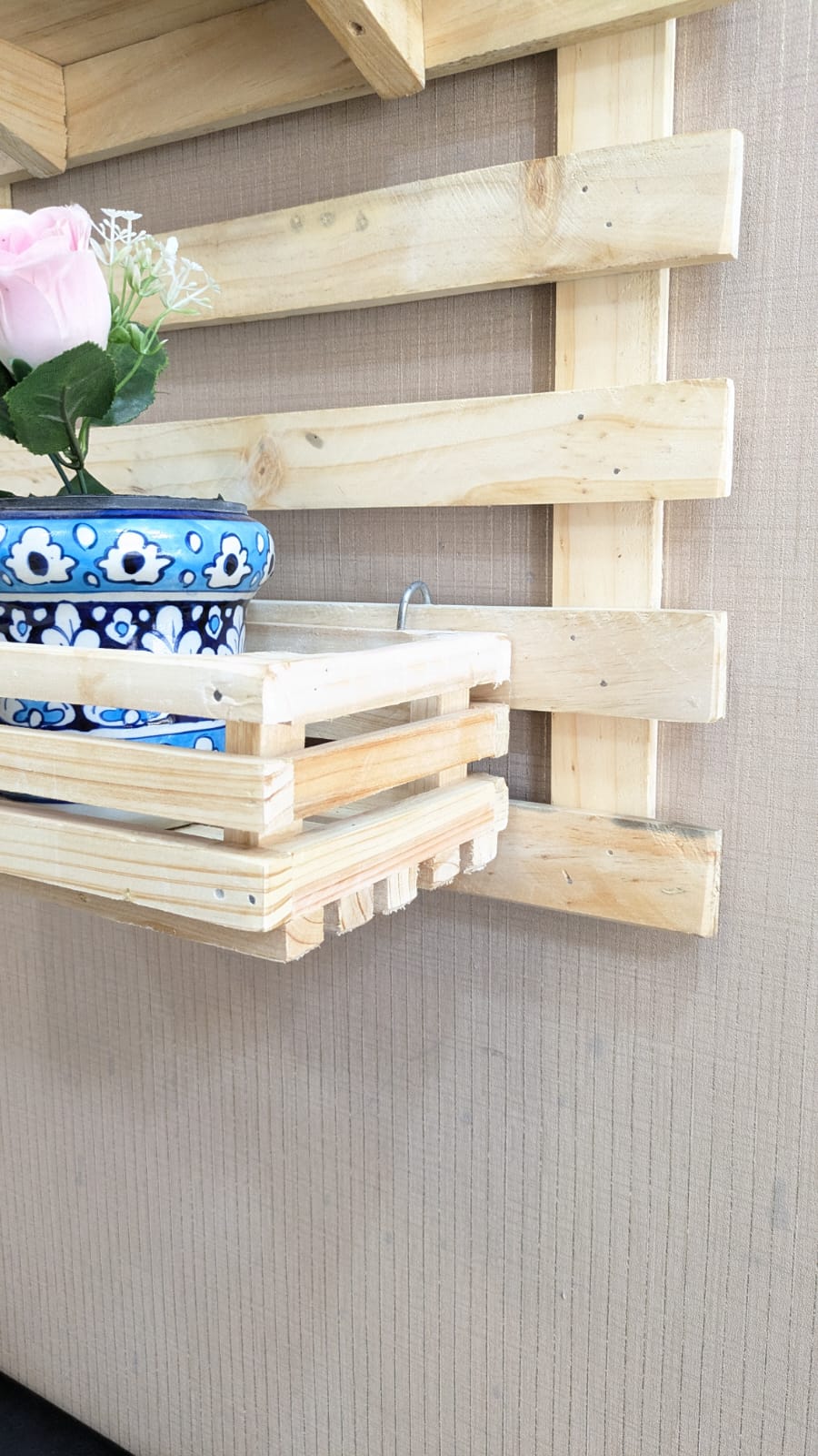Brand New Decorative Wall Hanging Plants Holder