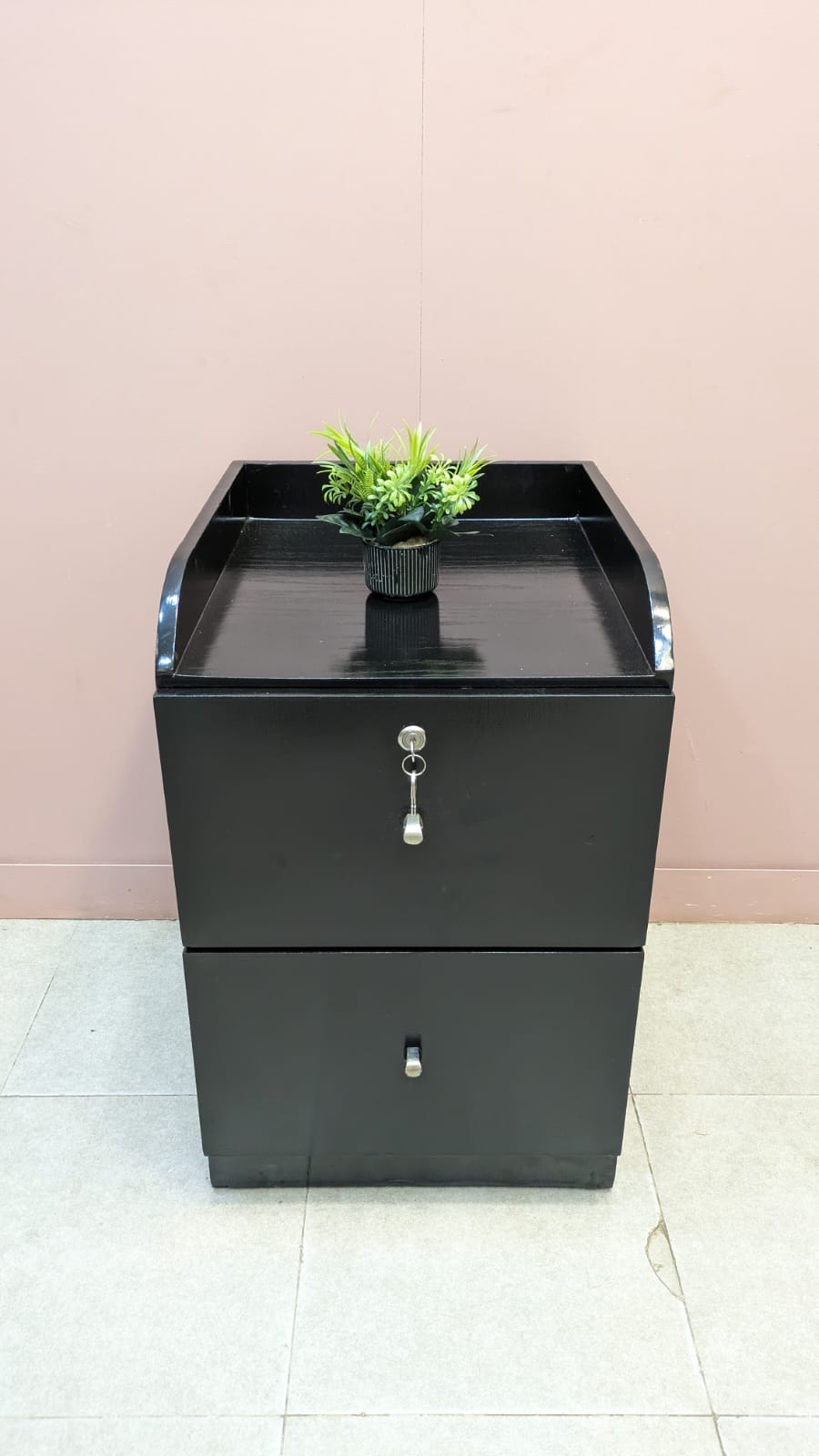 Stylish pedestal Drawer