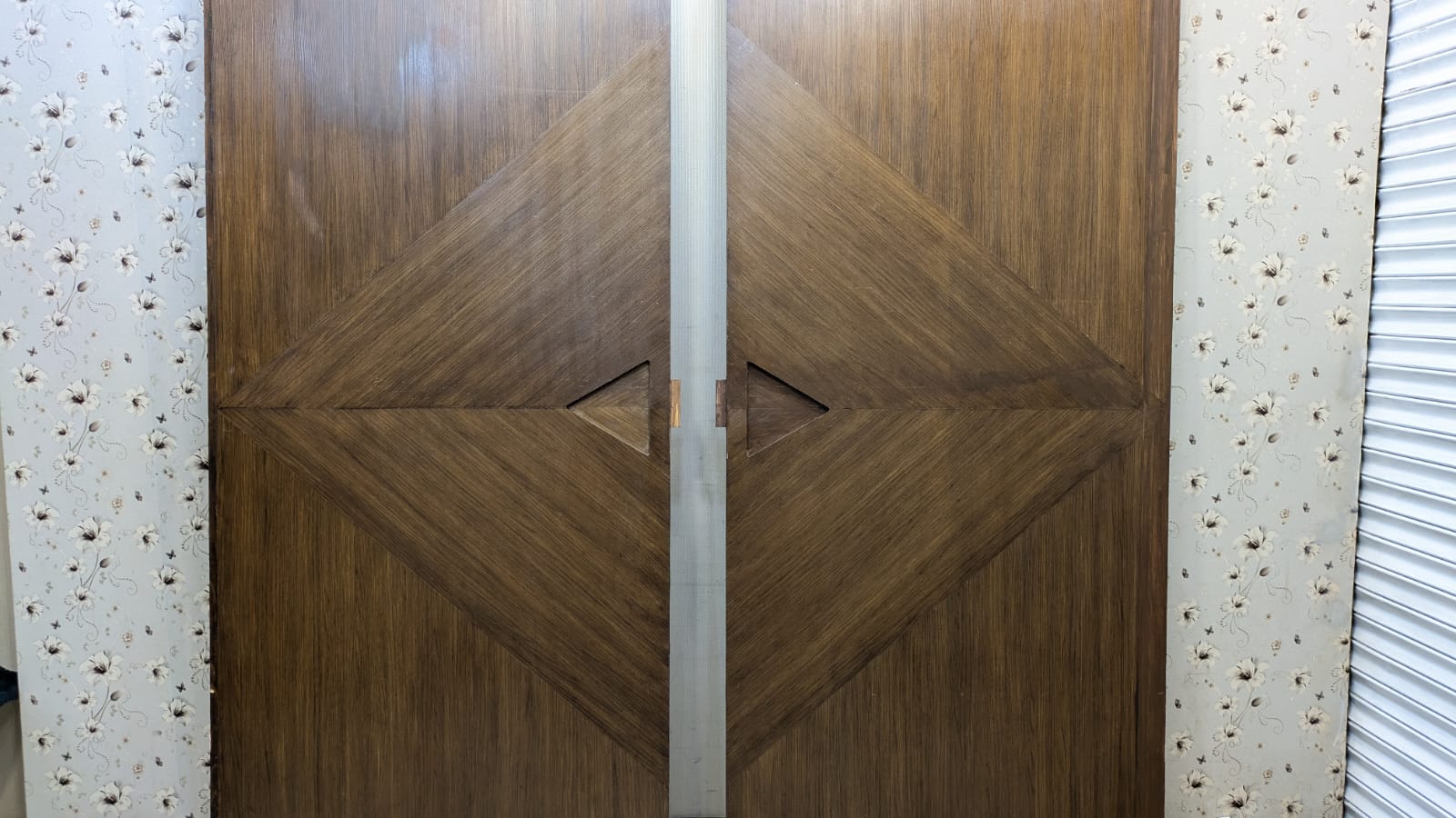 Huge Size Double Door / Gate