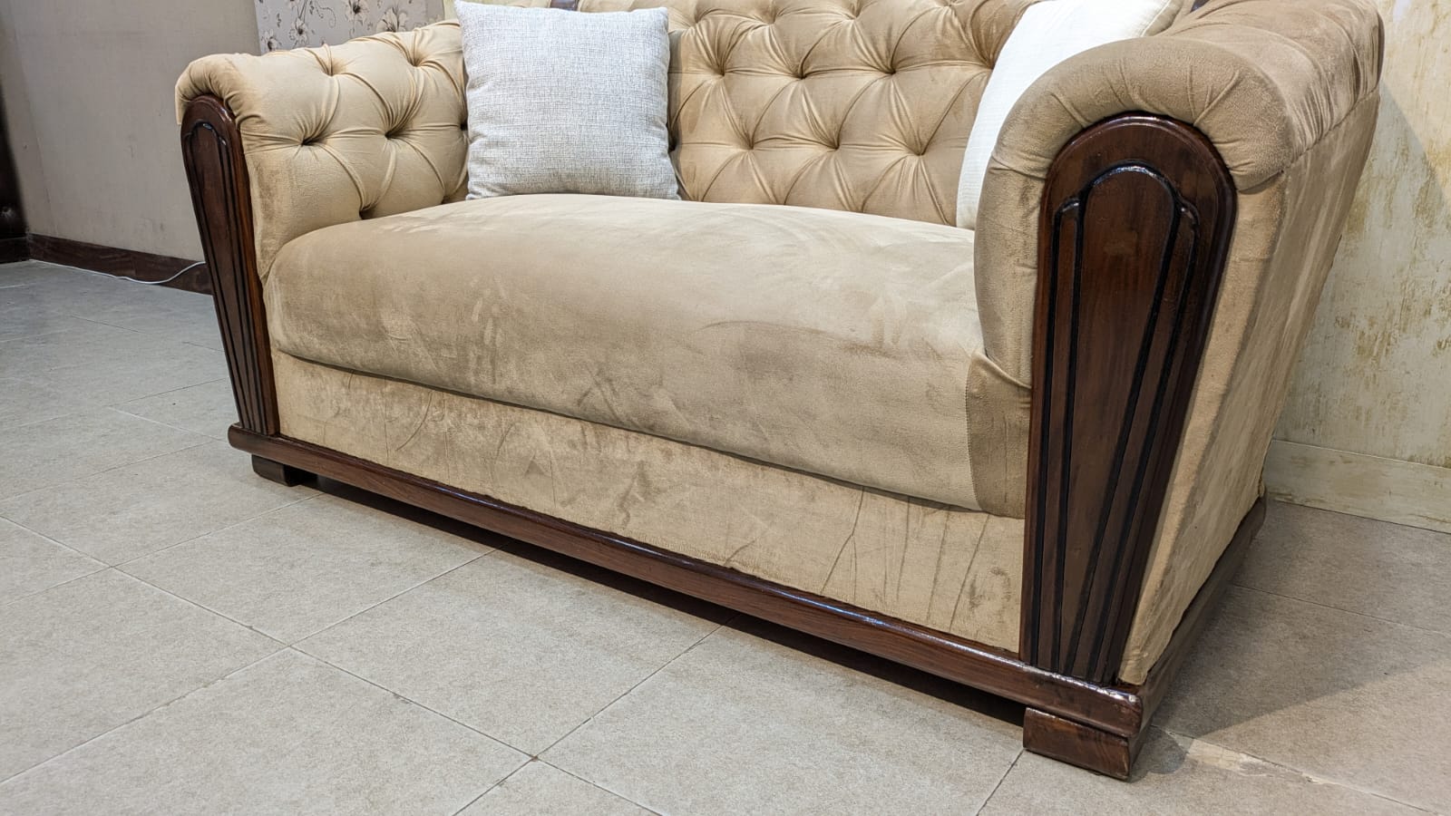 Luxurious 9 Seater Chesterfield Sofa Set