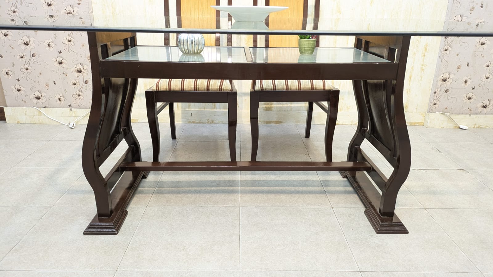6 Seater Dining Table