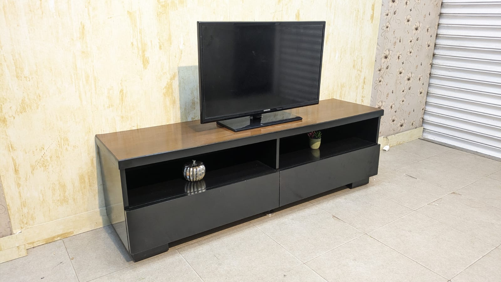 Modern Design LED Unit