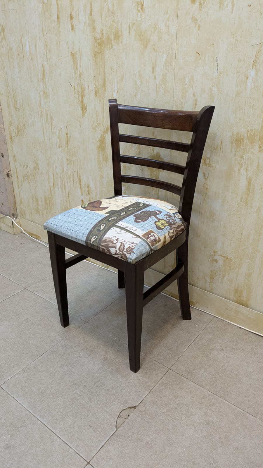 Single Chair